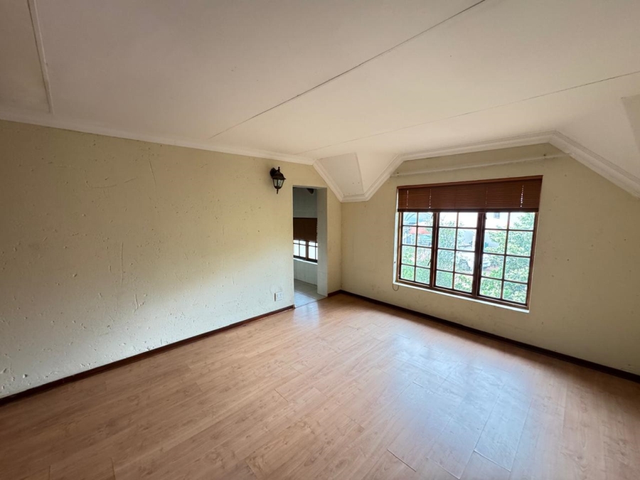 To Let 4 Bedroom Property for Rent in Melodie North West